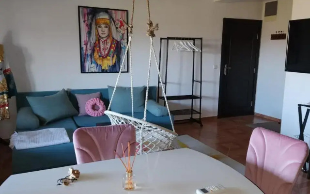Panteli Apart House