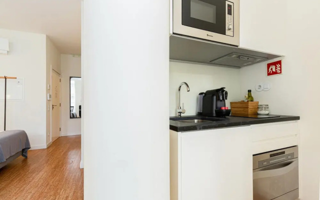 Iconic Nightlife Studio 104