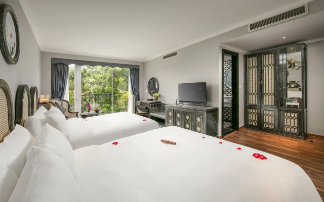 Shining Boutique Hotel and Spa