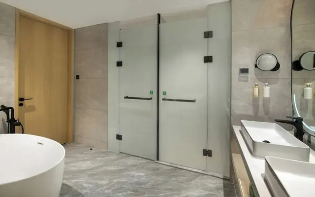 Holiday Inn Shenzhen Nanshan by IHG