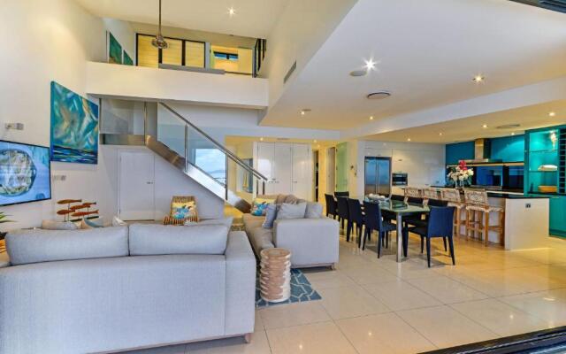 Villa 12 The Edge On Hamilton Island