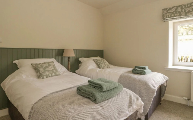 Railway Cottage, Blairgowrie