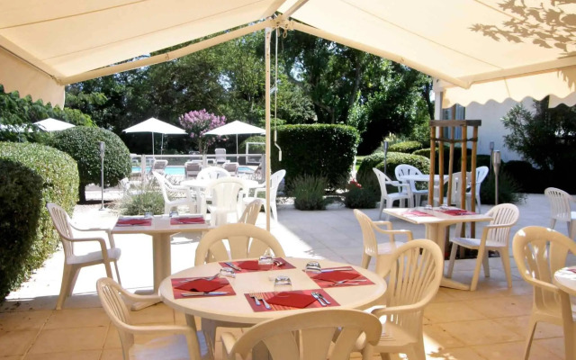 ibis Cavaillon Portes du Luberon