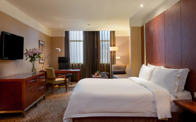 Crowne Plaza Chongqing Jiefangbei(Formerly InterContinental Chongqing)