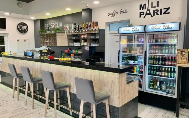 Hostel Mali Pariz