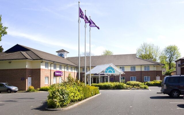 Premier Inn Birmingham Hall Green