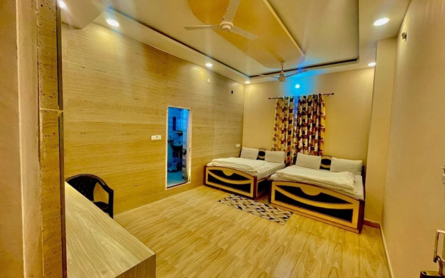 Sunrise Hotel & Restaurant