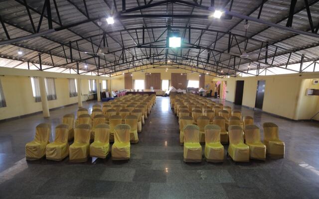 Hotel Kamat Plus