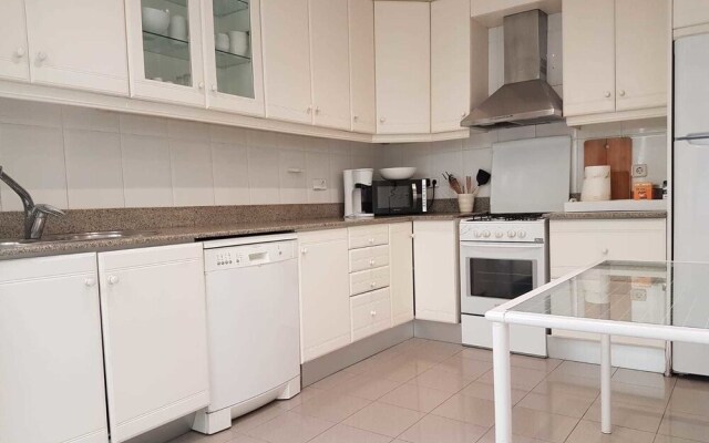 Barcelona Grand Apartment