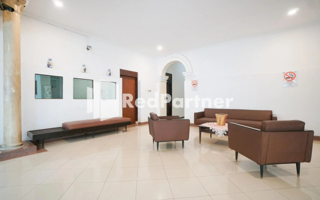 OYO 90853 Hotel Borobudur Kemayoran Syariah