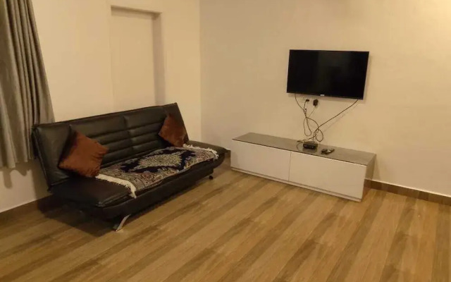 Thavika Silverwood Residence Yelagiri