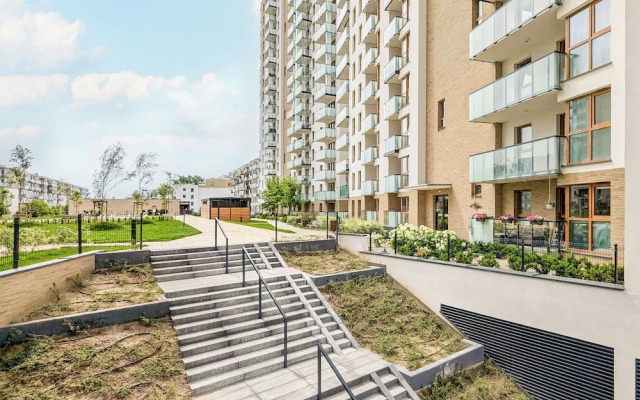 Starowiejska With Parking by Renters