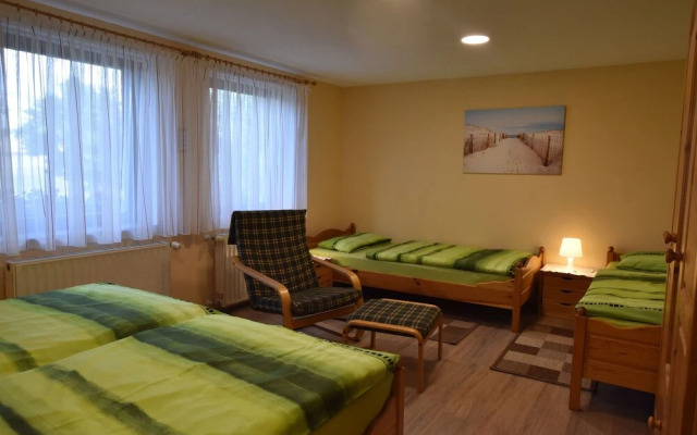 Cozy Apartment in Steffenshagen near Sea