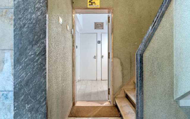 Estrela House II by Homing