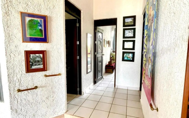 Bttm floor beachfront condo in Half Moon Bay Akumal