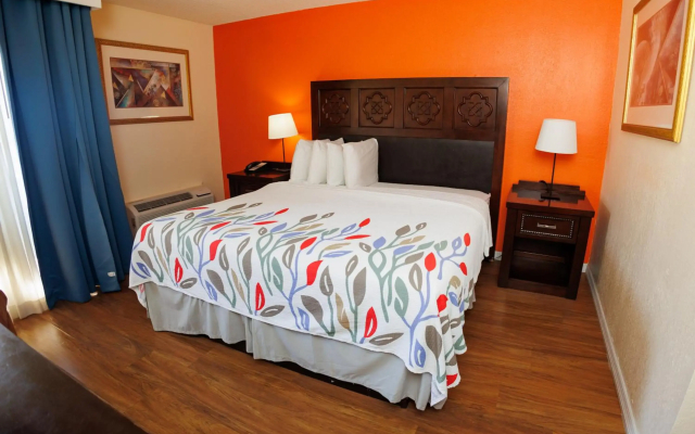 Garnet Inn & Suites, Orlando
