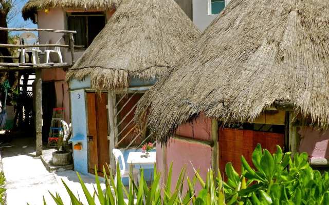 Acamaya Reef Cabanas - Caravan Park