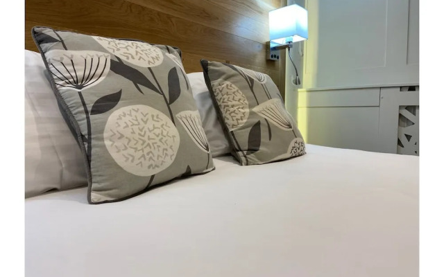 OYO Harmony Apartments