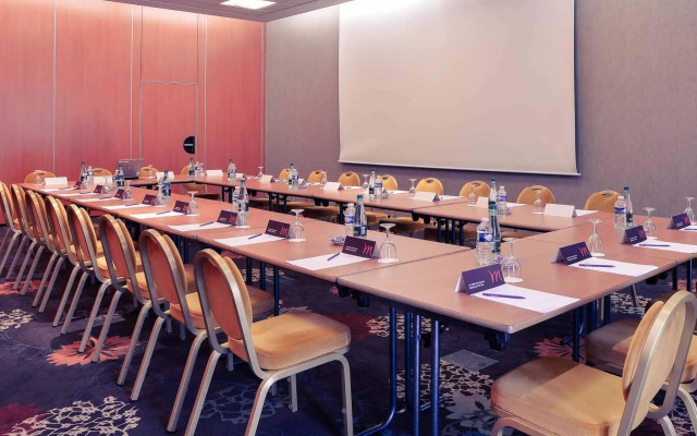 Mercure Auxerre Autoroute du Soleil