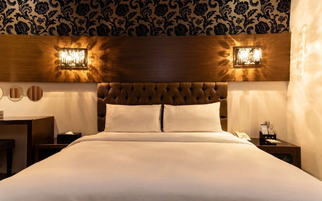 The River Fashion Hotel