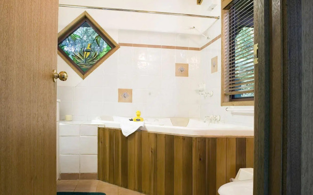 Springbrook Lyrebird Retreat