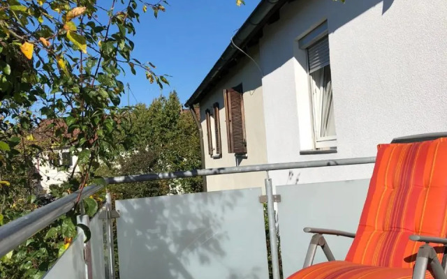 2 Zimmer Wohnung mit Balkon - Nähe Messe