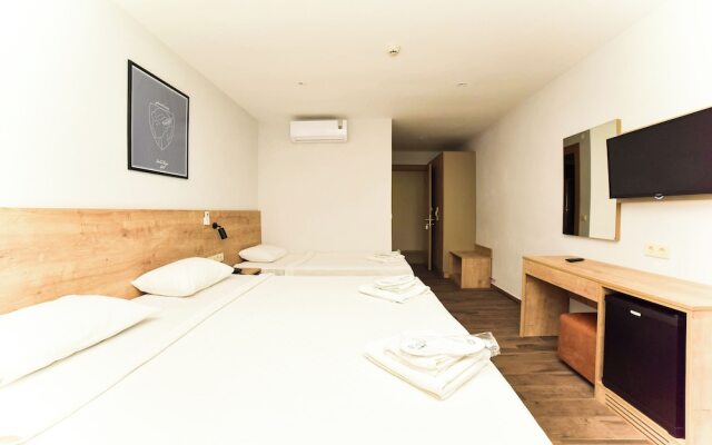 Porta Trakis Hotel