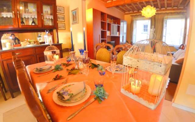 Lucca Retreat With Pool