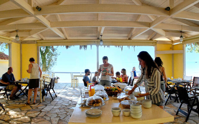 Albouro Seafront Apartments