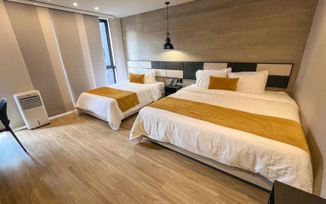 Hotel Balmoral Plaza