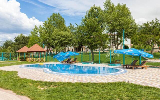 Mountain Resort Complex Layner
