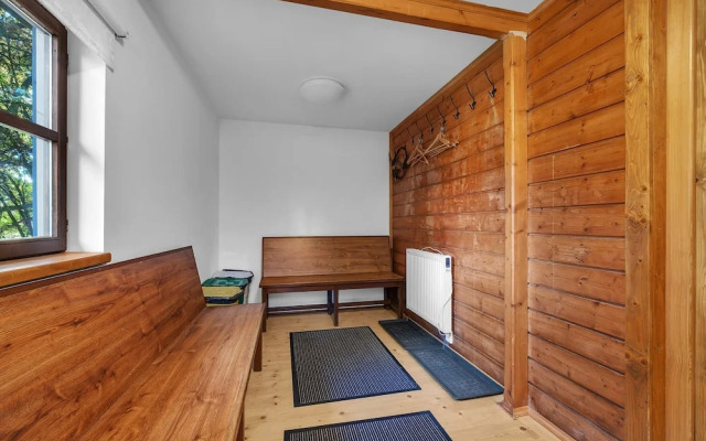 Villa in Dolni Branna With Sauna
