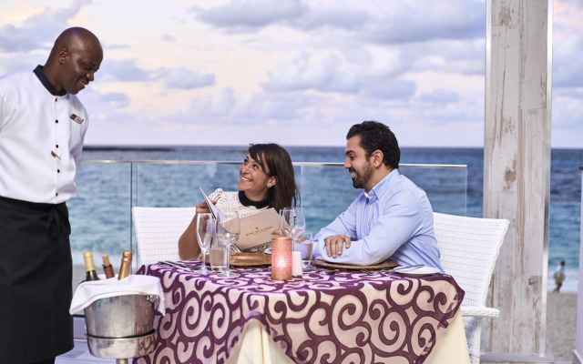 Hotel Riu Palace Paradise Island - Adults Only - All Inclusive