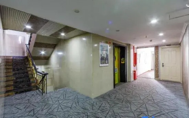 Hi Inn Hotel (Shanghai Xujiahui Wantiguan)