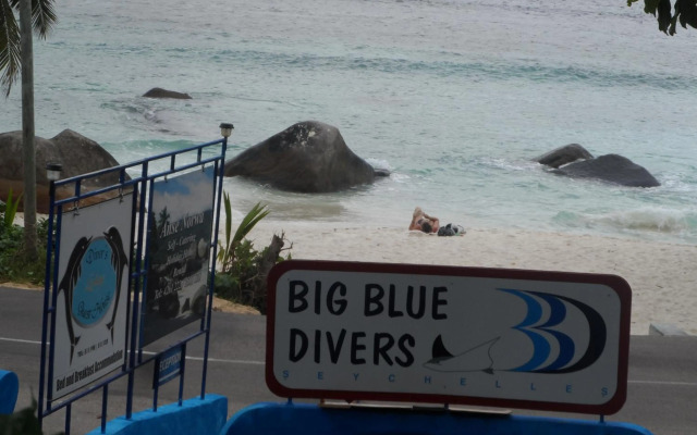 Divers Lodge Guest House