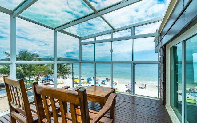 Triplex Pé na Areia - Bombinhas