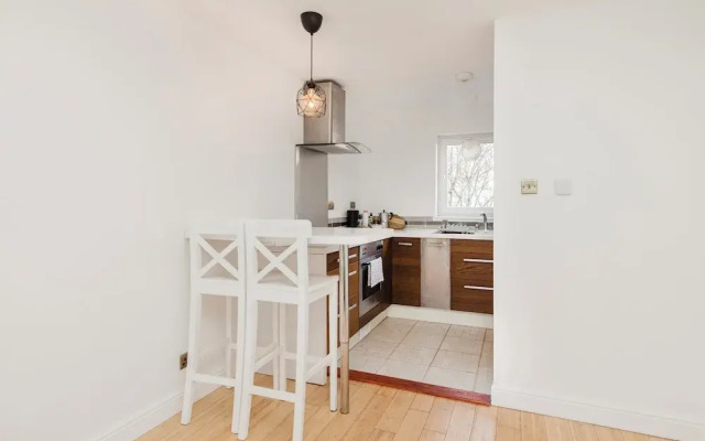 Welcoming 1BR flat near Park