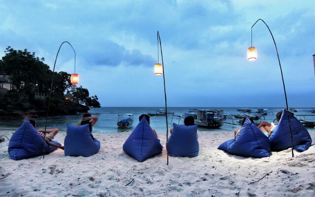 The Tanis Beach Resort Nusa Lembongan