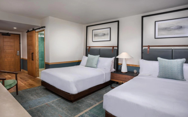 Merriweather Lakehouse, Autograph Collection