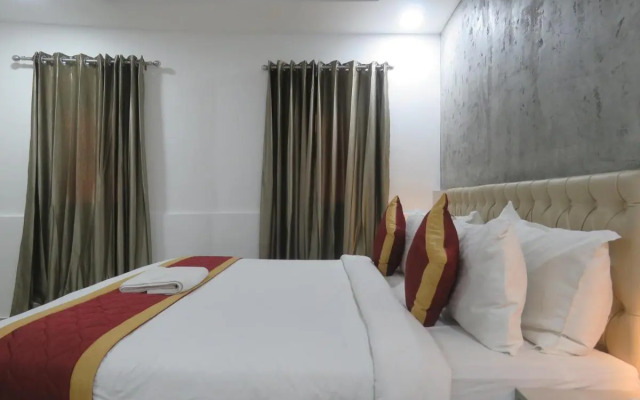 OYO 7077 Reegate Inn