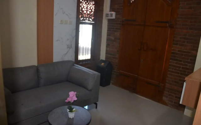 Capital O 93719 Homestay Omah Bidadari
