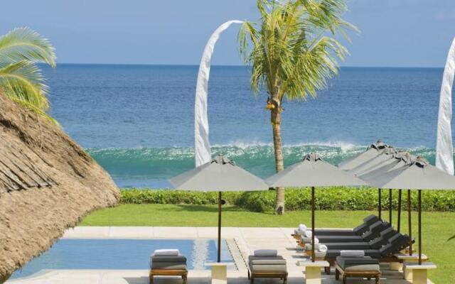 Villa Atas Ombak