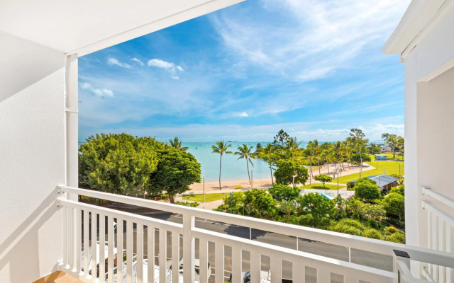 Airlie Beach Hotel