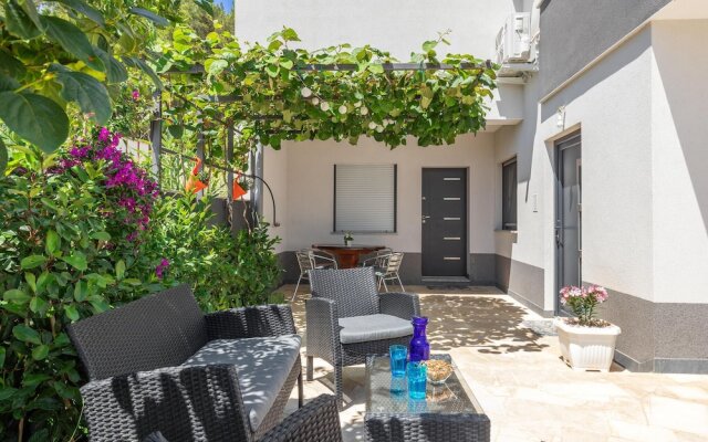 Nice Apartment in Pula With Outdoor Swimming Pool, Wifi and 1 Bedrooms