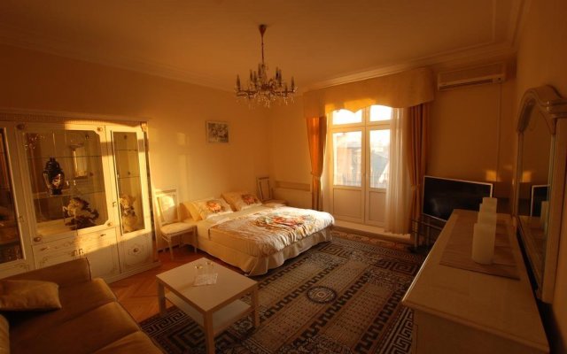 Hostelier on Belorusskaya Mini Hotel
