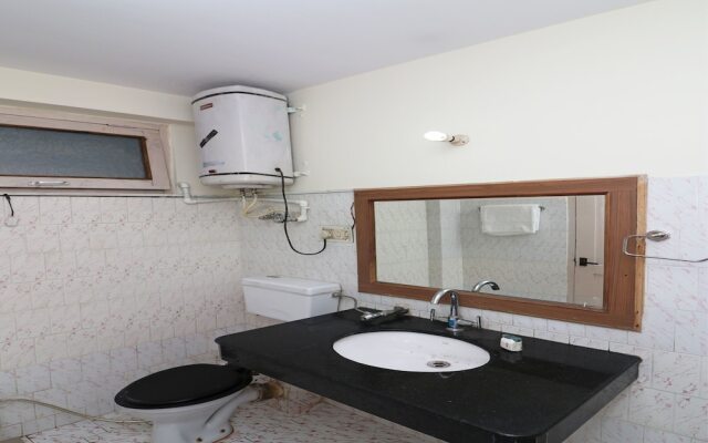 OYO 13710 Home Studio near Hadimba Manali