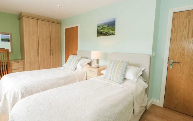 Manaros Cottage