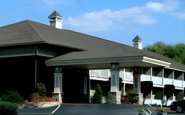 Hampton Falls Inn