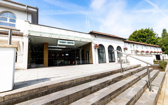Crowne Plaza Gerrards Cross by IHG