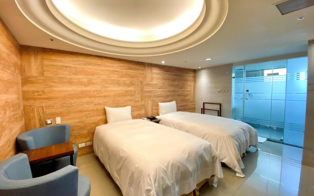 Burgary Hotel